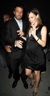 Jennifer Garner feet photo thumbnail