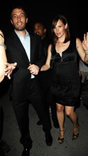Jennifer Garner feet photo thumbnail