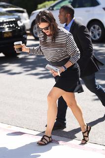 Jennifer Garner feet photo thumbnail