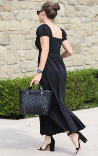 Jennifer Garner feet photo thumbnail