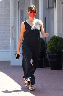 Jennifer Garner feet photo thumbnail
