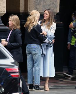 Jennifer Garner feet photo thumbnail