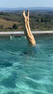 Jennifer Garner feet photo thumbnail