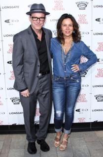 Jennifer Grey feet photo thumbnail