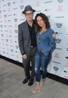 Jennifer Grey feet photo thumbnail