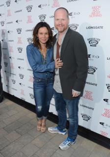 Jennifer Grey feet photo thumbnail