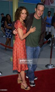 Jennifer Grey feet photo thumbnail