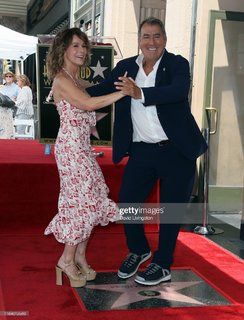 Jennifer Grey feet photo thumbnail