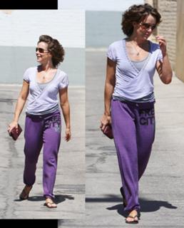 Jennifer Grey feet photo thumbnail
