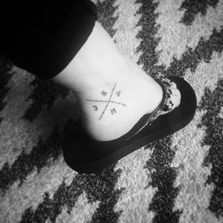 Jennifer Haben feet photo 3