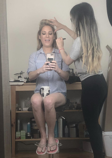 Jennifer Hale feet photo 3