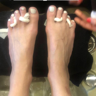 Jennifer Hale feet photo 1