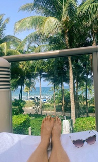Jennifer Hale feet photo 15