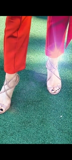 Jennifer Hale feet photo 11