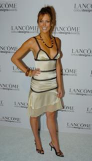 Jennifer Hawkins feet photo thumbnail