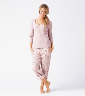 Jennifer Hawkins feet photo thumbnail