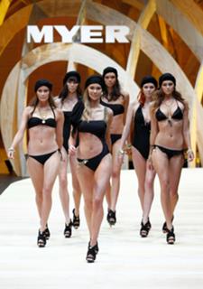 Jennifer Hawkins feet photo thumbnail