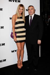 Jennifer Hawkins feet photo thumbnail