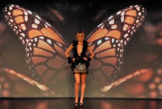 Jennifer Hawkins feet photo thumbnail