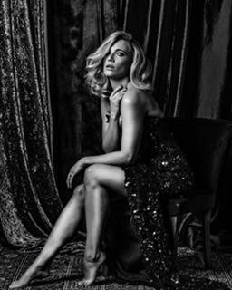 Jennifer Hoffman feet photo 1