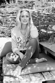 Jennifer Hoffman feet photo 15