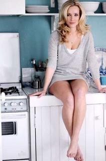 Jennifer Hoffman feet photo 9