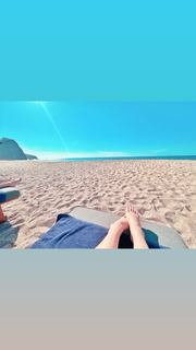 Jennifer Holland feet photo thumbnail