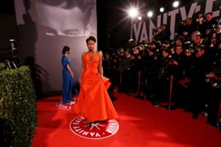 Jennifer Hudson feet photo thumbnail