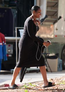Jennifer Hudson feet photo thumbnail