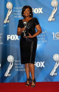 Jennifer Hudson feet photo thumbnail