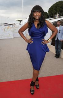 Jennifer Hudson feet photo thumbnail