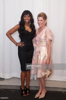 Jennifer Hudson feet photo thumbnail