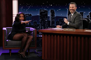 Jennifer Hudson feet photo thumbnail