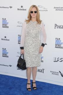 Jennifer Jason Leigh feet photo thumbnail