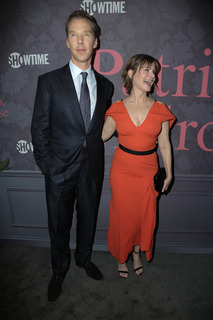 Jennifer Jason Leigh feet photo thumbnail