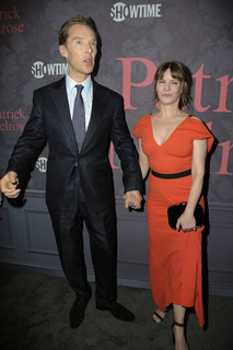 Jennifer Jason Leigh feet photo thumbnail