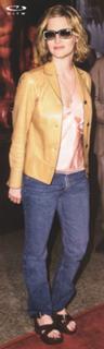 Jennifer Jason Leigh feet photo thumbnail