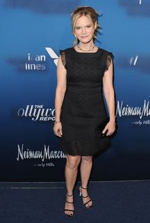 Jennifer Jason Leigh feet photo 13