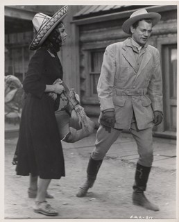 Jennifer Jones feet photo 5