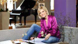 Jennifer Knäble feet photo thumbnail