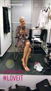 Jennifer Knäble feet photo thumbnail
