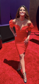 Jennifer Lahmers feet photo 3