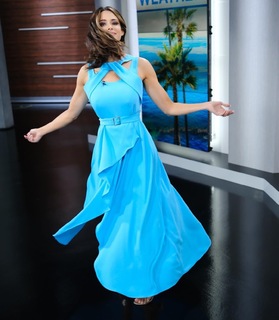 Jennifer Lahmers feet photo 2