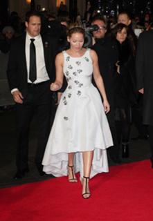 Jennifer Lawrence feet photo thumbnail