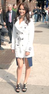 Jennifer Lawrence feet photo thumbnail