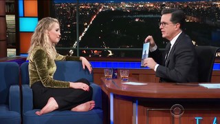 Jennifer Lawrence feet photo thumbnail
