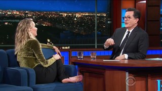 Jennifer Lawrence feet photo thumbnail