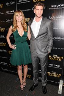 Jennifer Lawrence feet photo thumbnail