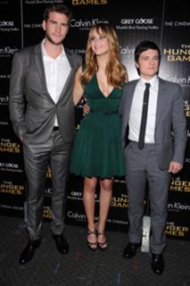 Jennifer Lawrence feet photo thumbnail