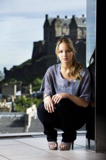 Jennifer Lawrence feet photo thumbnail